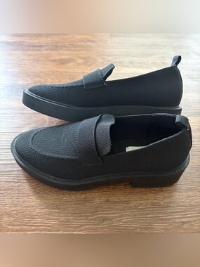 Steven New York Black Slip-On ladies Loafers
Size 9.5